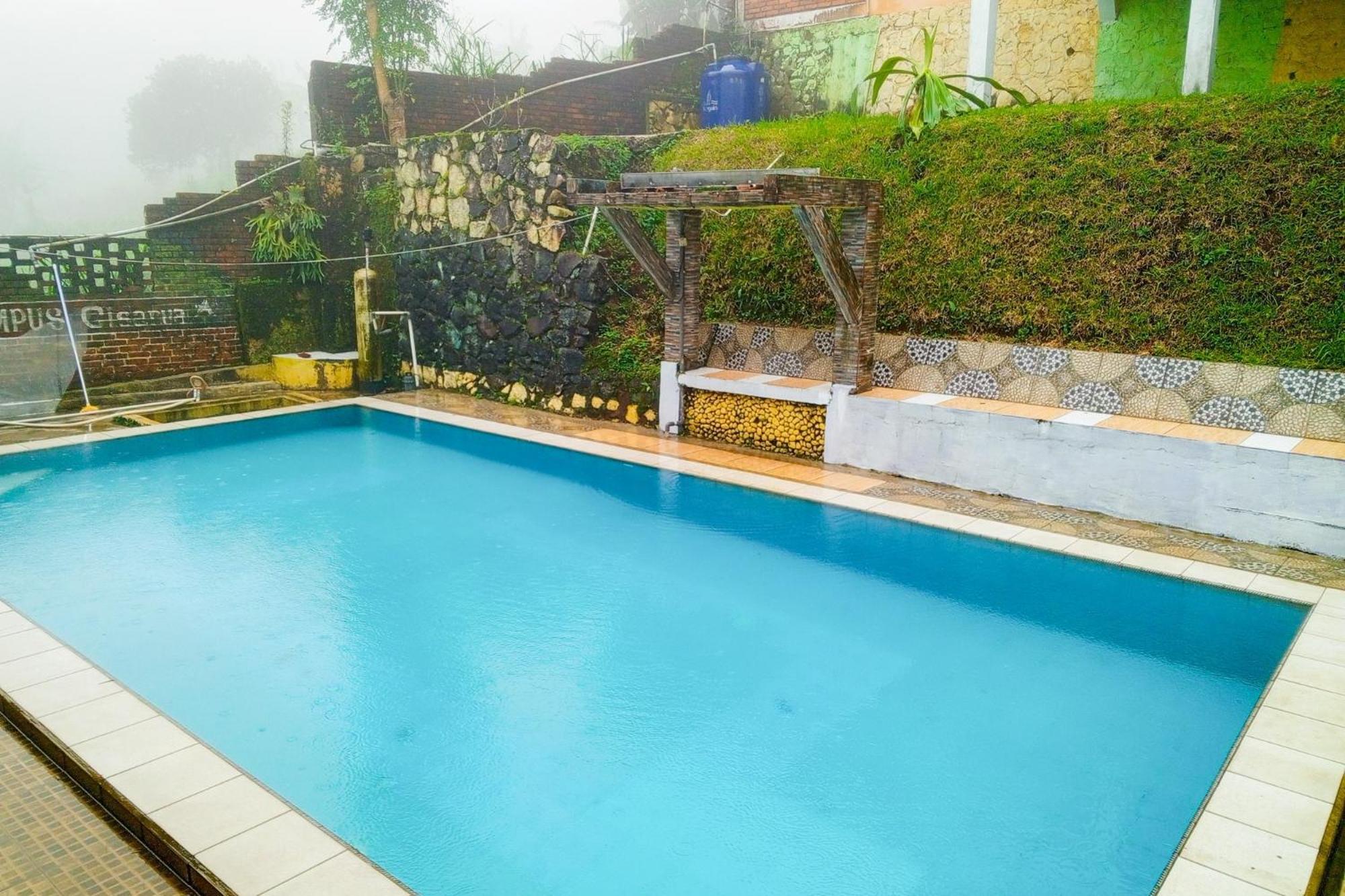 Villa Kampus Near Taman Safari Cisarua Puncak Redpartner Bogor Buitenkant foto