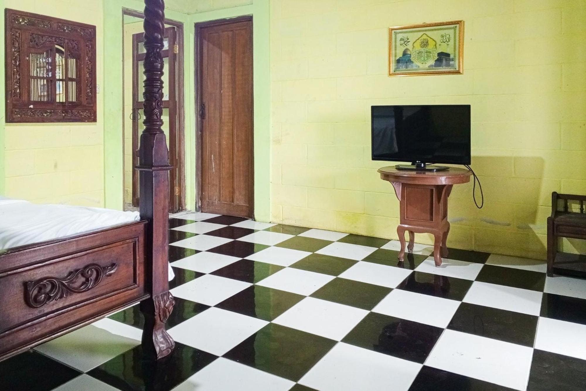 Villa Kampus Near Taman Safari Cisarua Puncak Redpartner Bogor Buitenkant foto