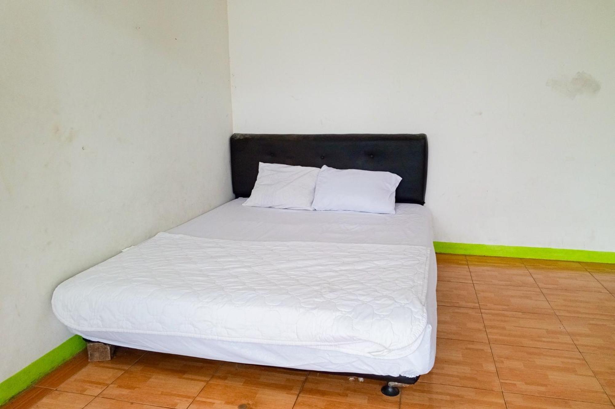 Villa Kampus Near Taman Safari Cisarua Puncak Redpartner Bogor Buitenkant foto