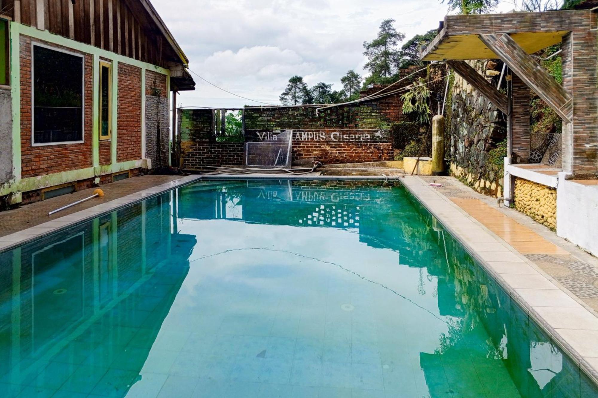 Villa Kampus Near Taman Safari Cisarua Puncak Redpartner Bogor Buitenkant foto