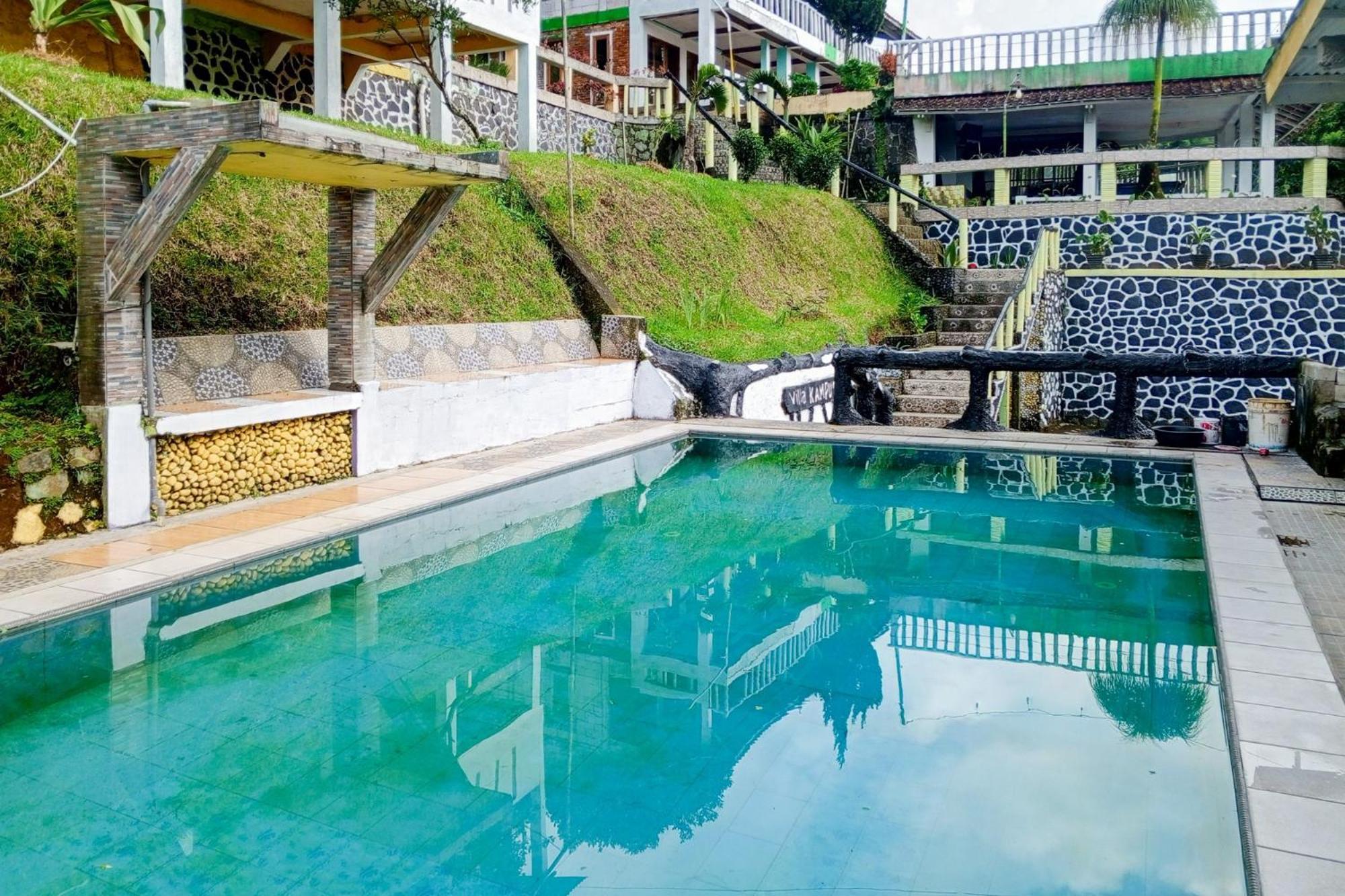 Villa Kampus Near Taman Safari Cisarua Puncak Redpartner Bogor Buitenkant foto
