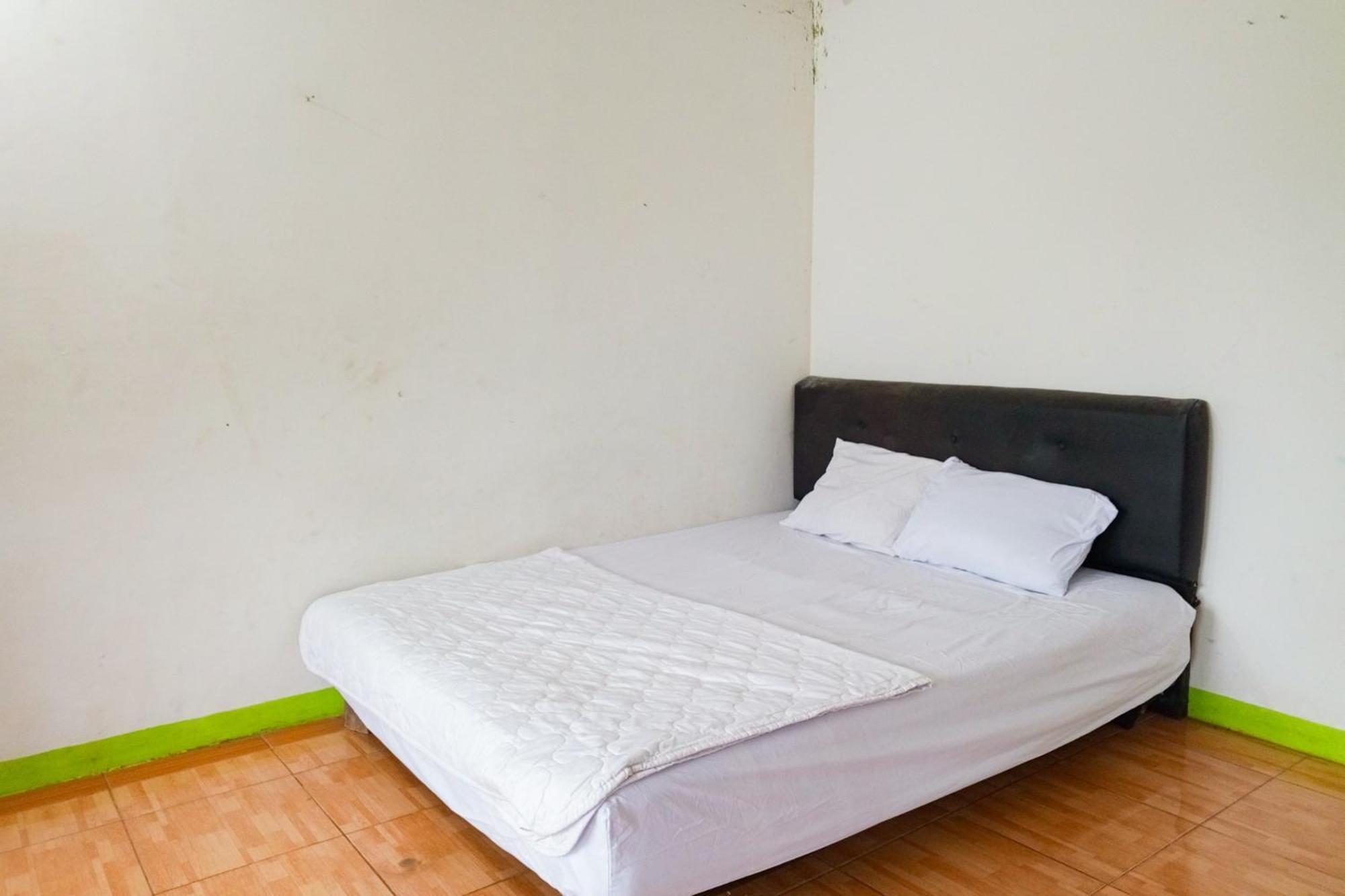 Villa Kampus Near Taman Safari Cisarua Puncak Redpartner Bogor Buitenkant foto